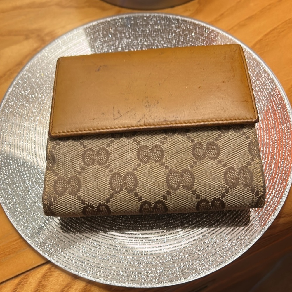 Gucci Brown Patterned Wallet with Gold Hardware - Picture 2 of 13